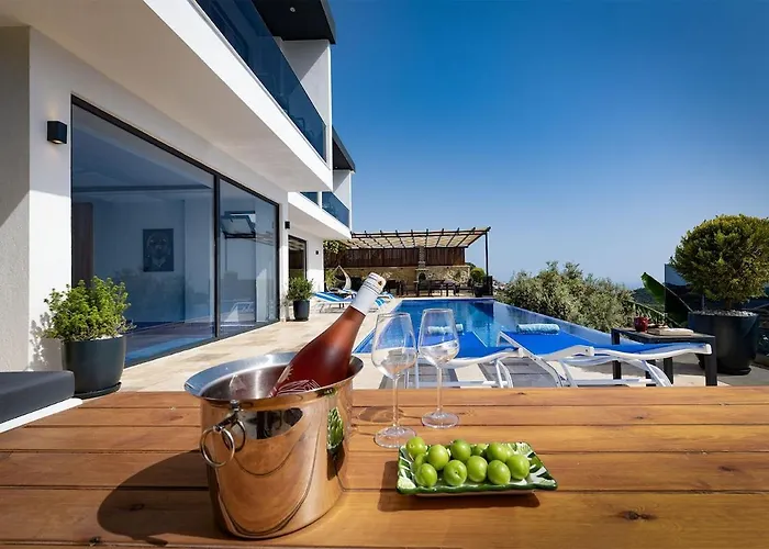 Upperhouse Kalkan - Private Sea View - Heated Indoor Pool - Kalkan カシュ